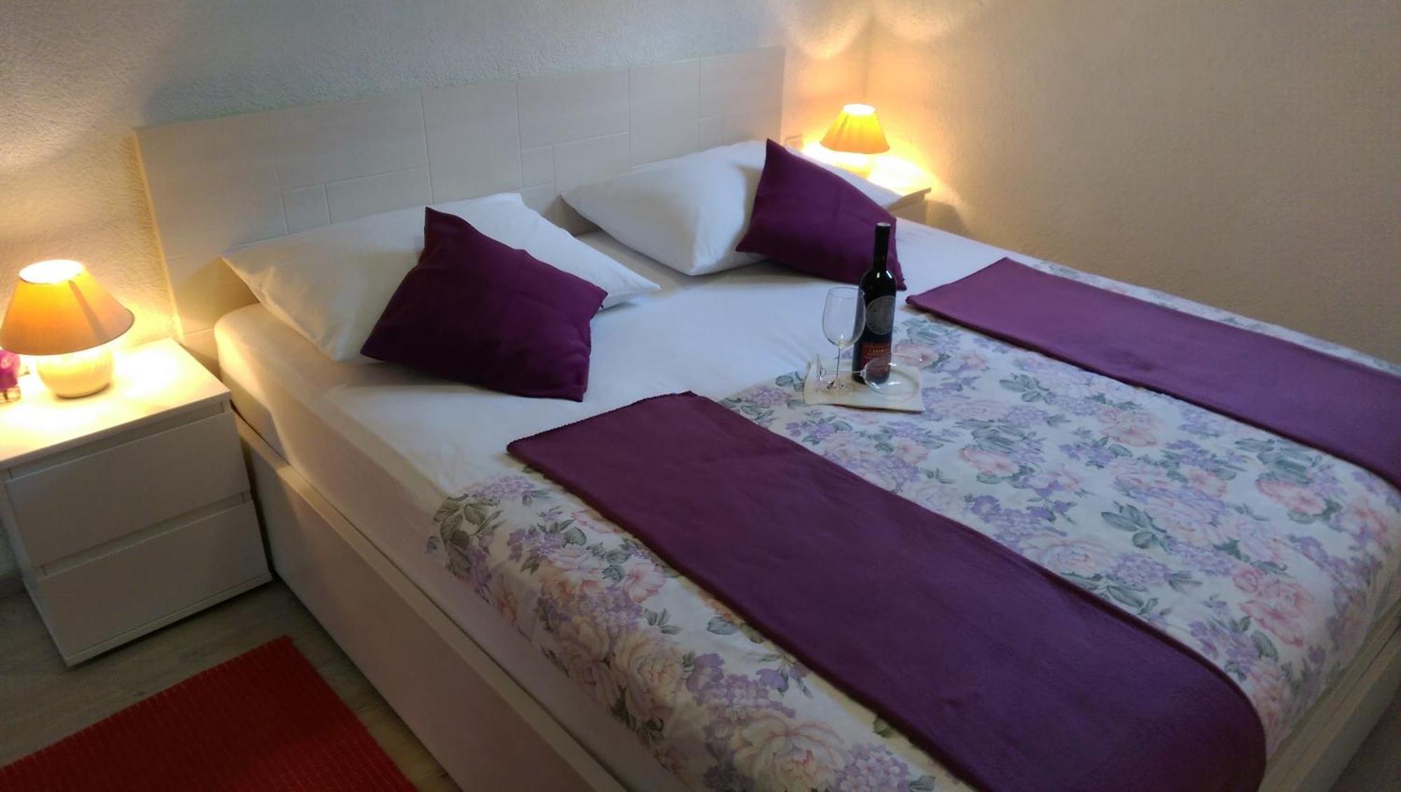 Apartments Paola Trogir Quarto foto