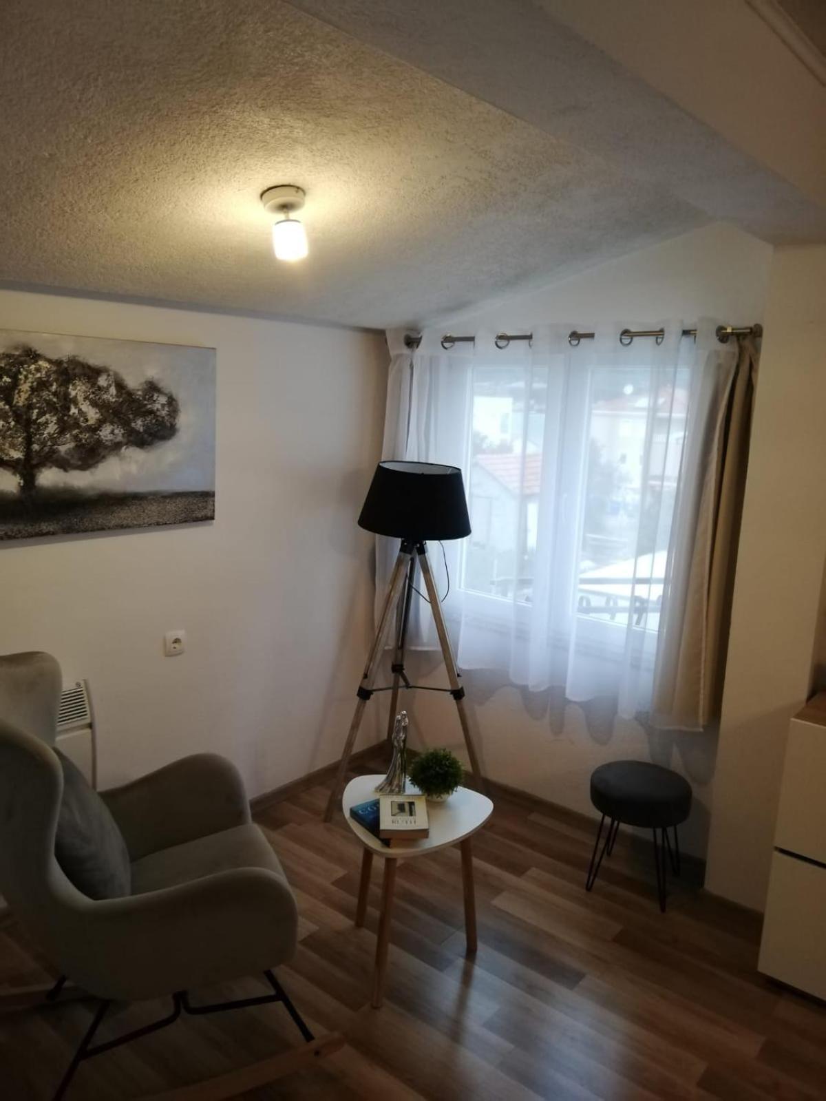 Apartments Paola Trogir Quarto foto
